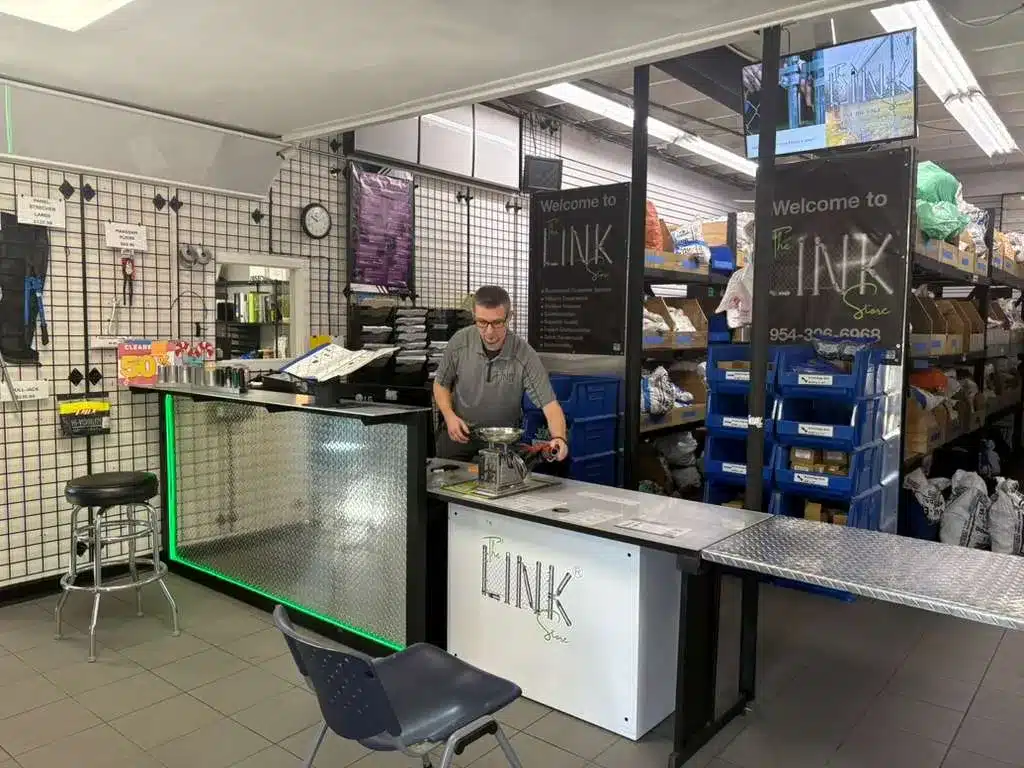 Service Counter Staff